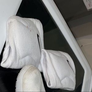 Medium volleyball knee pads!